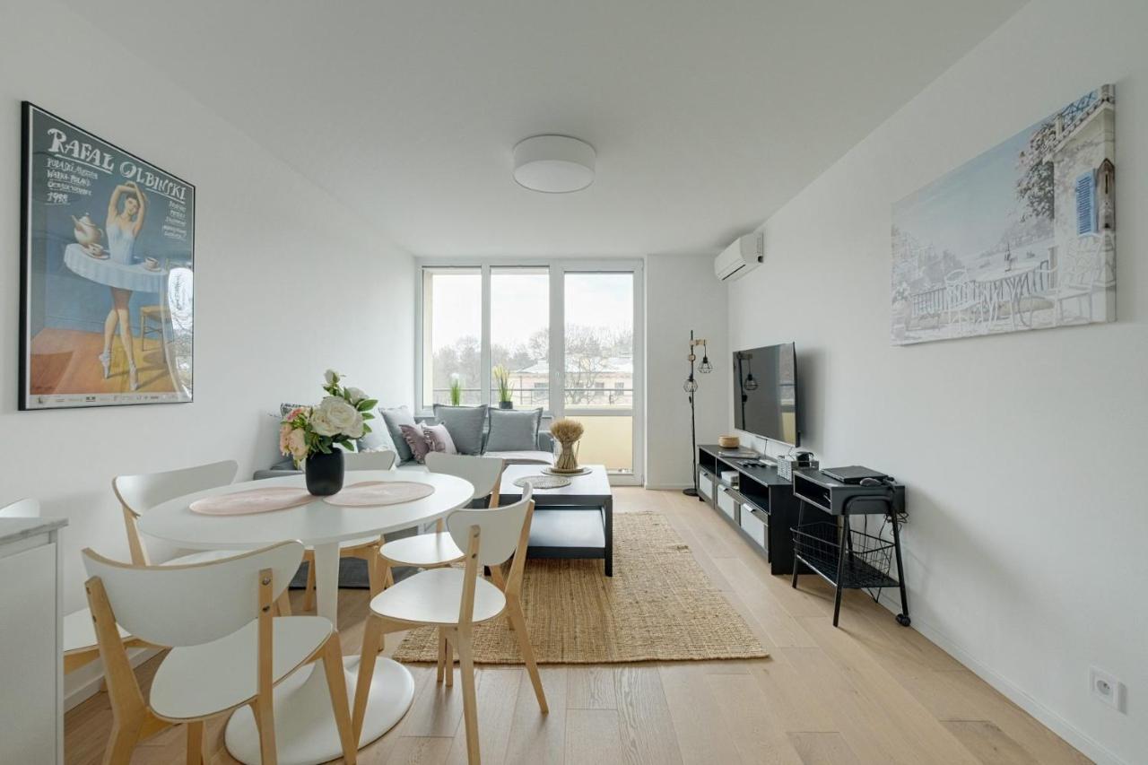 ורשה Luxurious 3Br Apt Center מראה חיצוני תמונה