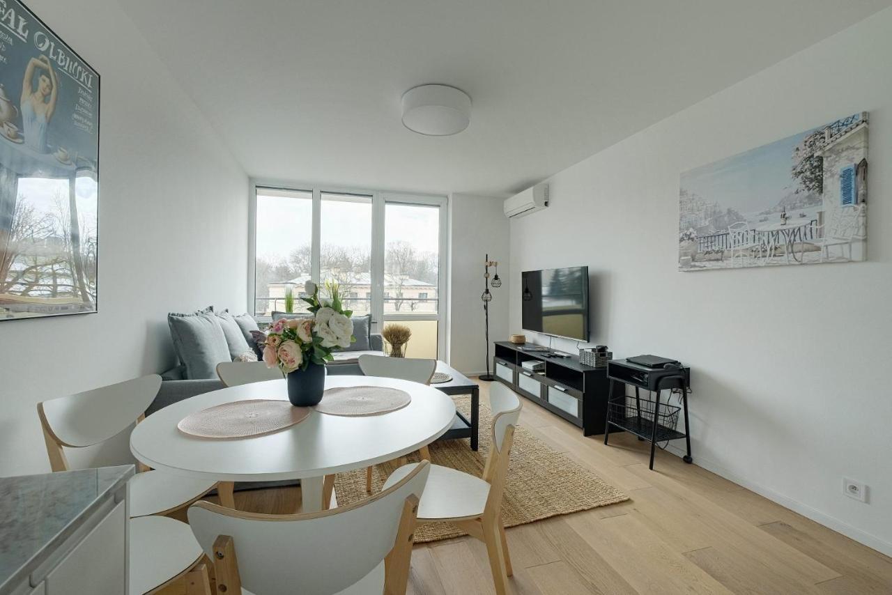 ורשה Luxurious 3Br Apt Center מראה חיצוני תמונה